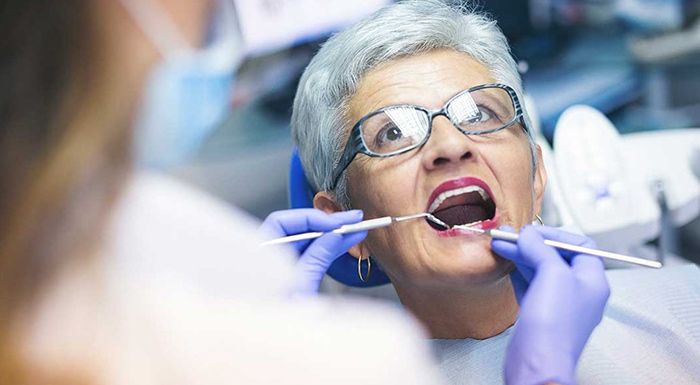 conseguir ayuda dental a bajo costo